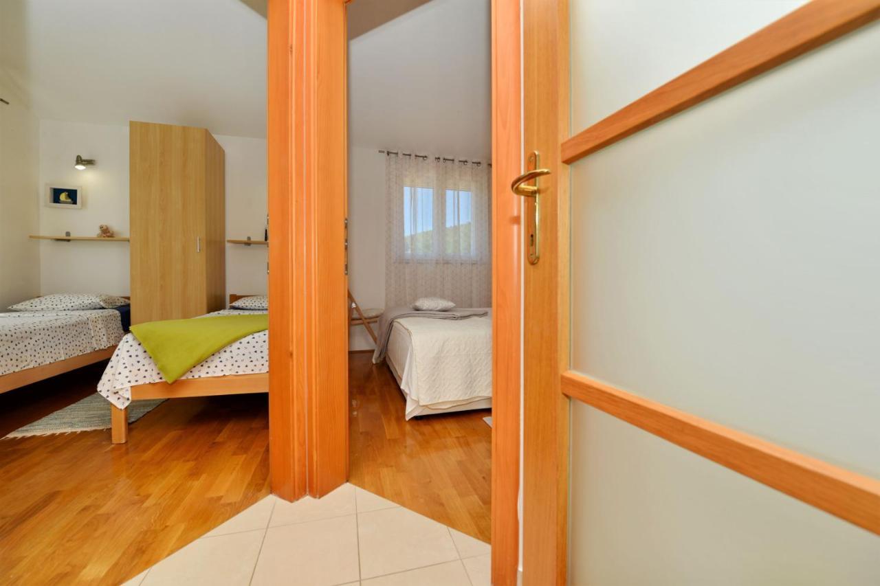Apartmani Vila Karla, Dobropoljana, Otok Pasman Exterior foto