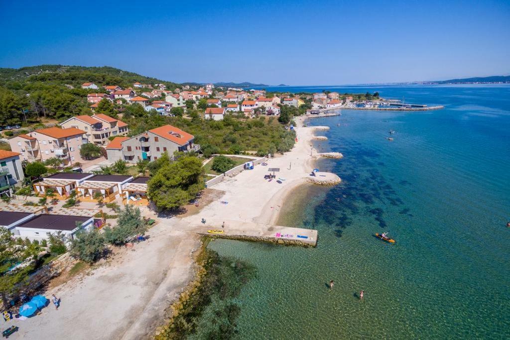 Apartmani Vila Karla, Dobropoljana, Otok Pasman Exterior foto