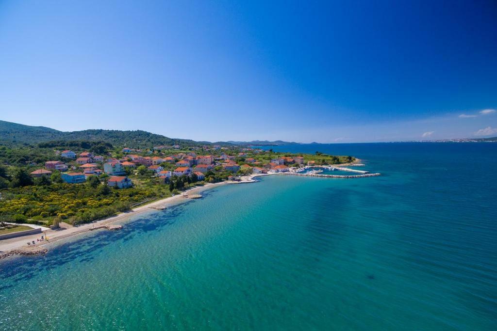 Apartmani Vila Karla, Dobropoljana, Otok Pasman Exterior foto